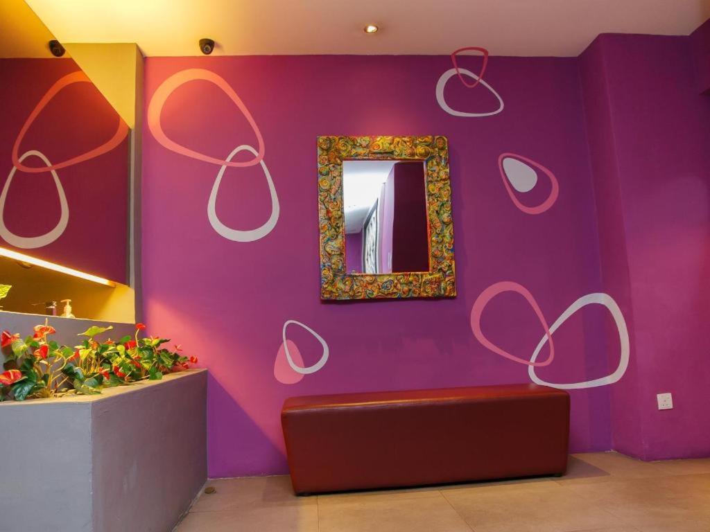 Bliss Boutique 3*